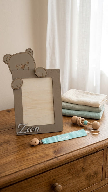 Cornice Portafoto Personalizzata in Legno con Orsetto
